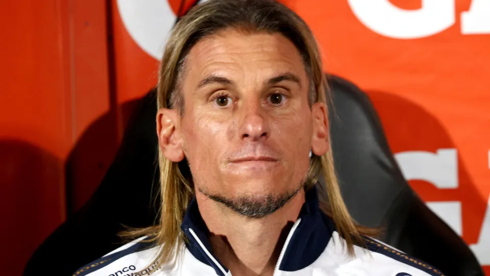 Ancelotti? 'Melhor em gerir grandes figuras', diz técnico do Equador